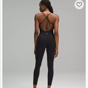 LULULEMON Align Cross-Back Bodysuit 25”, Size 6